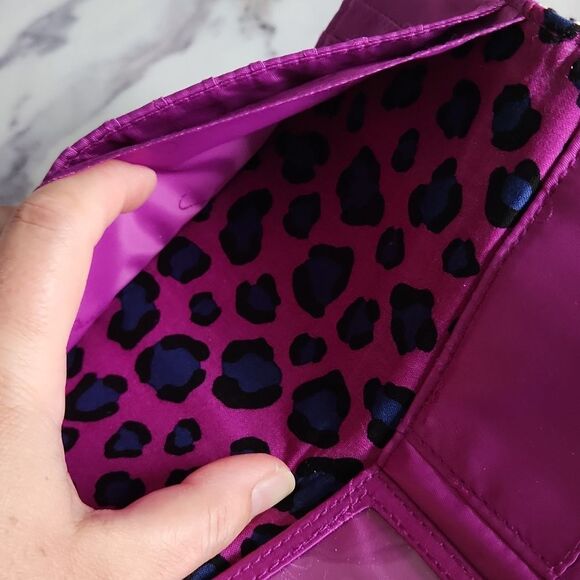 Vera Bradley Wallet Floral Quilted Women's Clutch - Picture 7 of 7